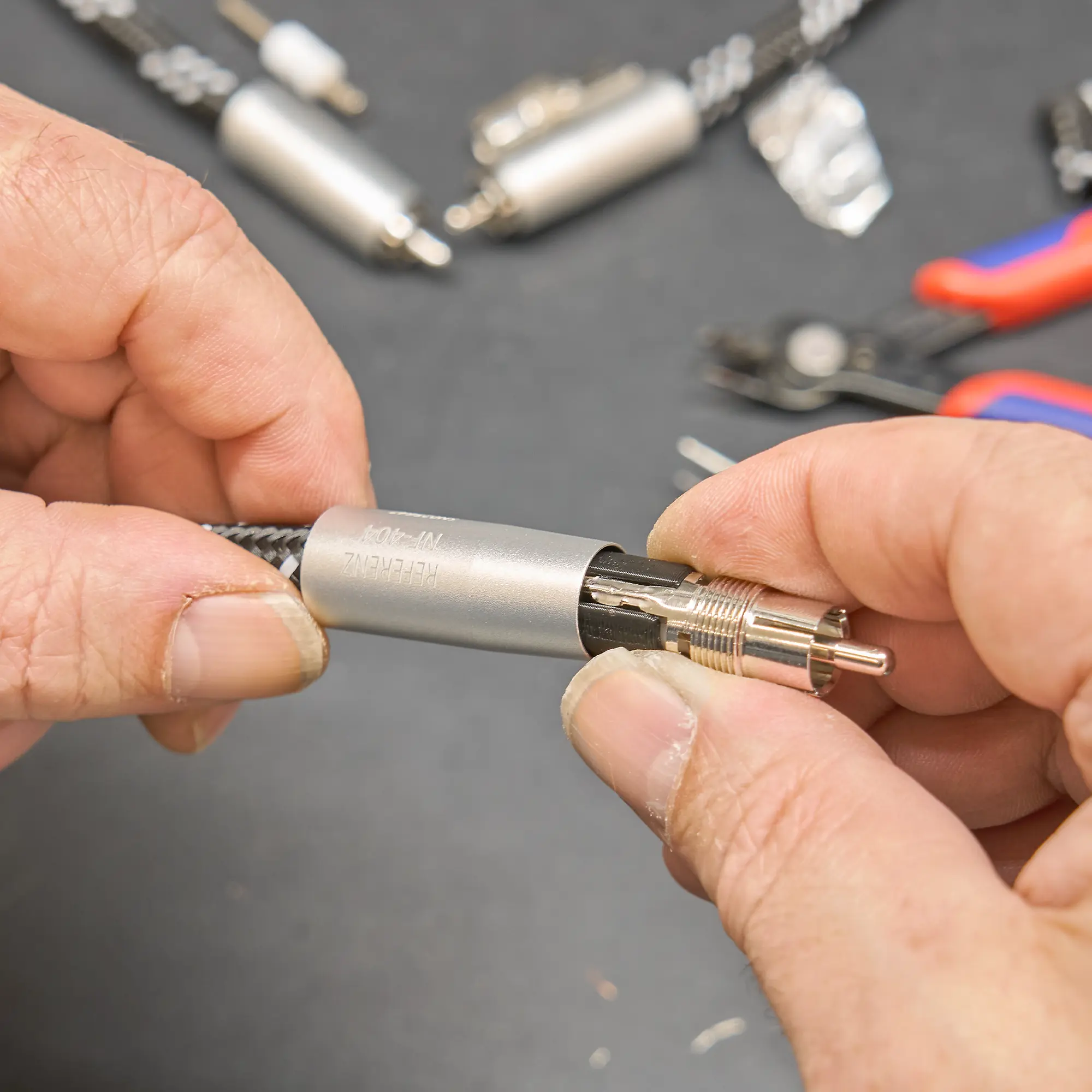 Konfektion des Referenz AIR Steckers