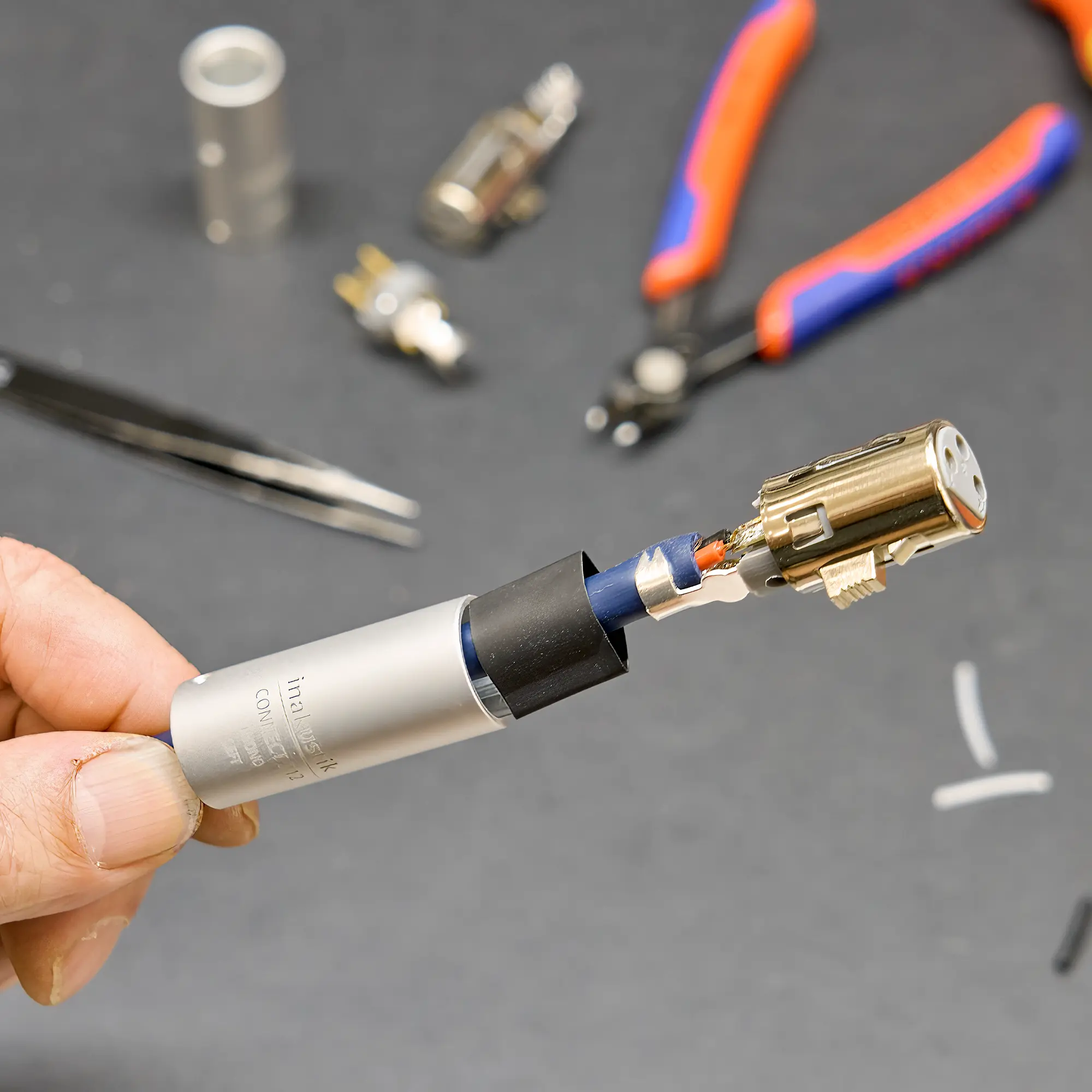 Konfektion des S25 connect Kabels